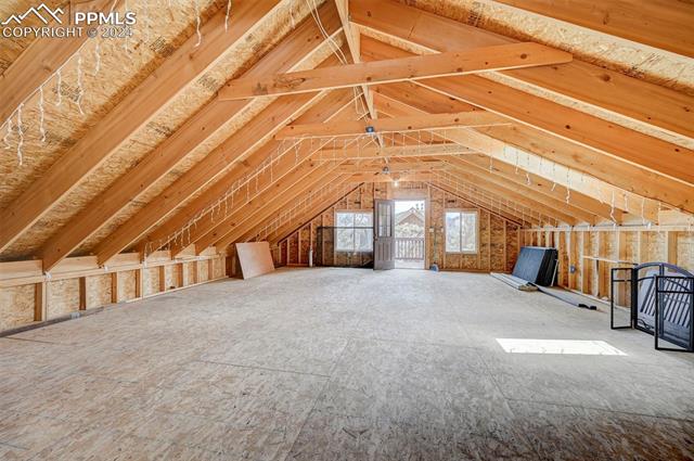 186 Blackhawk Circle