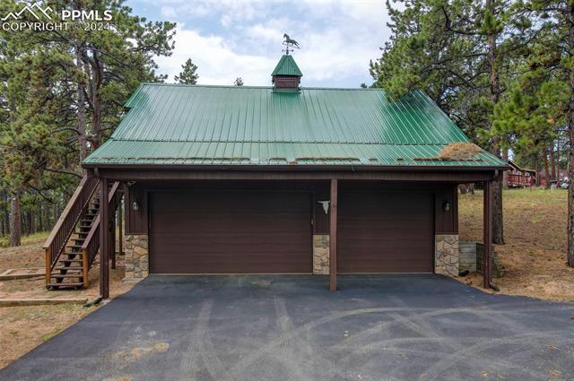 186 Blackhawk Circle