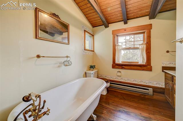 186 Blackhawk Circle