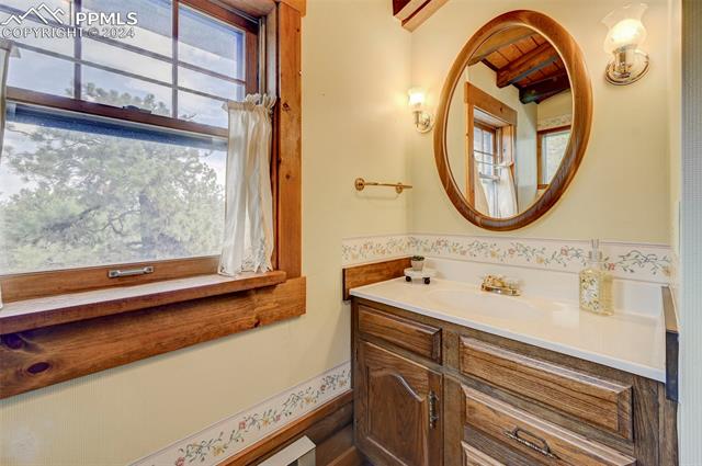 186 Blackhawk Circle