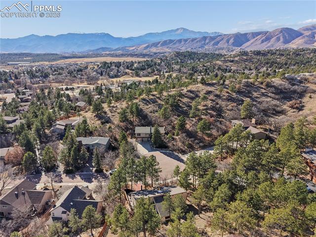 6985 Blackhawk Place