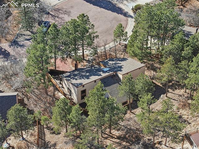 6985 Blackhawk Place
