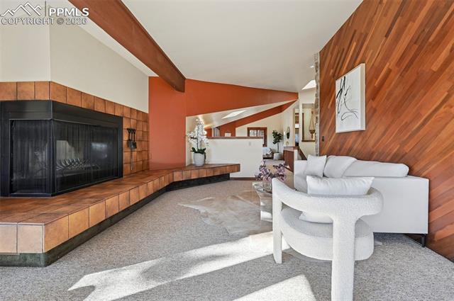 6985 Blackhawk Place