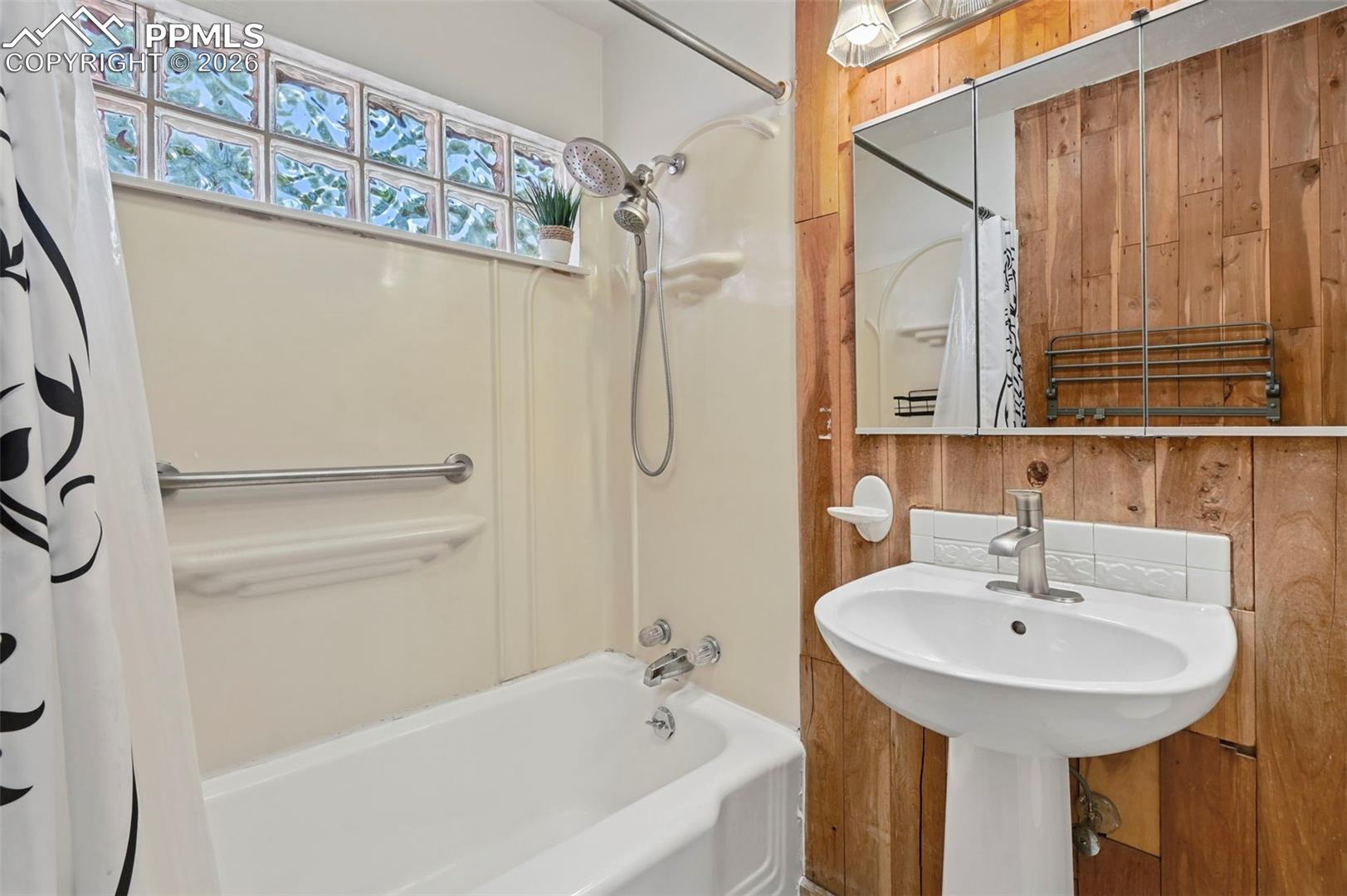 315 Plainview Place