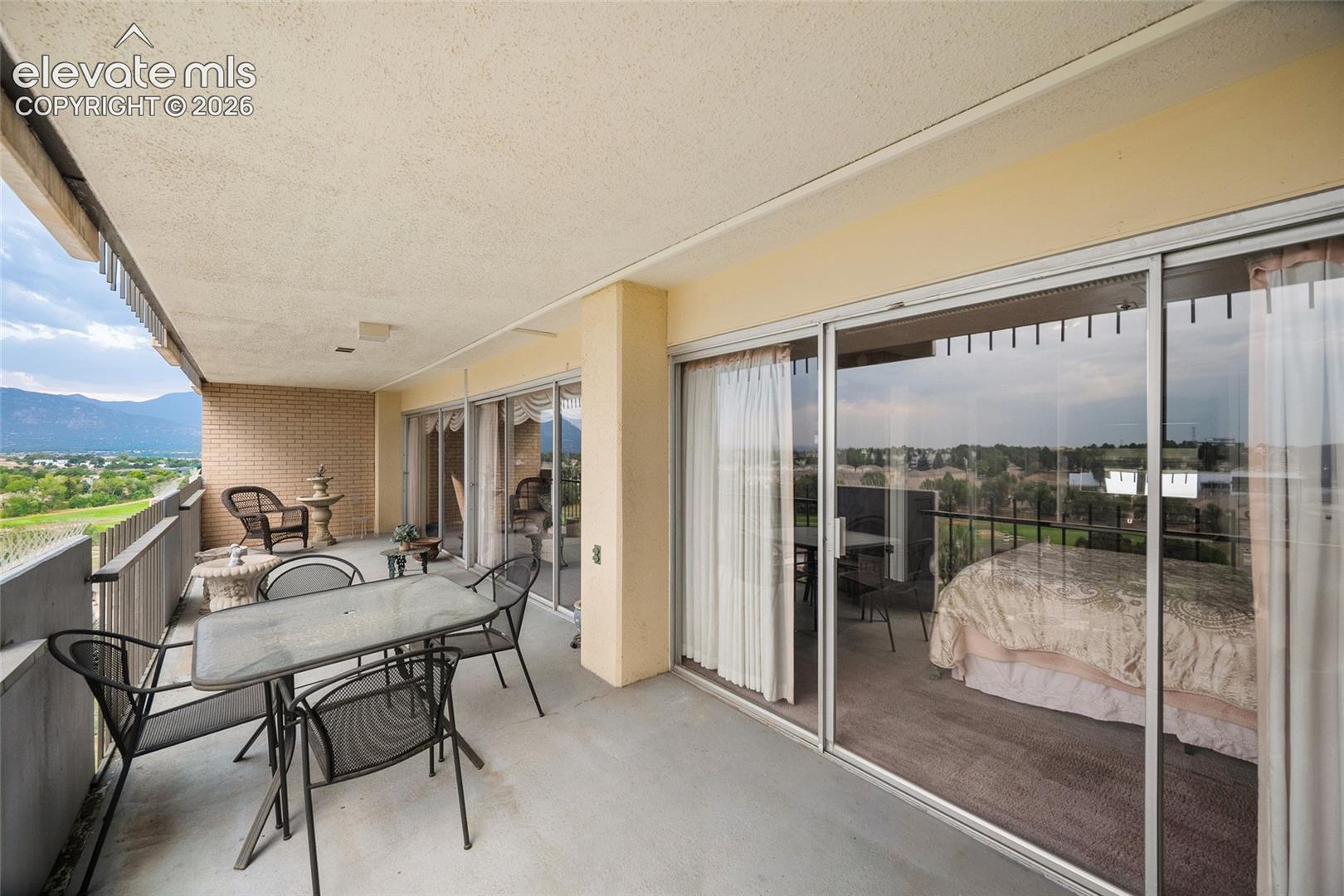 411 Lakewood Circle Unit: C1004