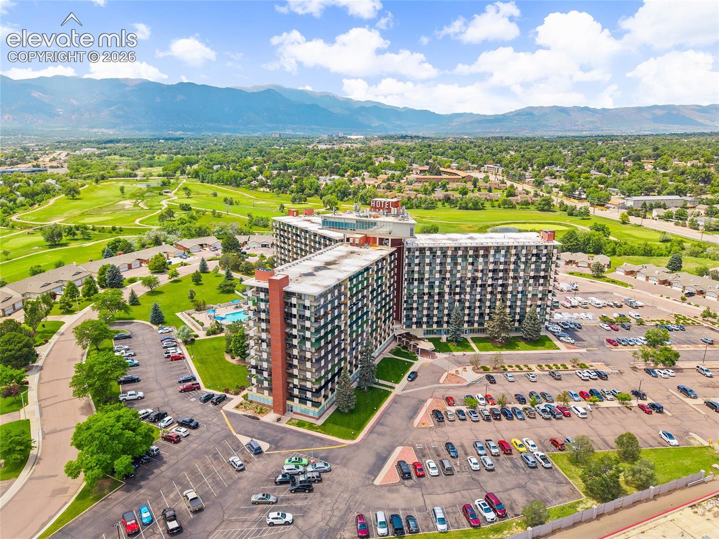411 Lakewood Circle Unit: C1004