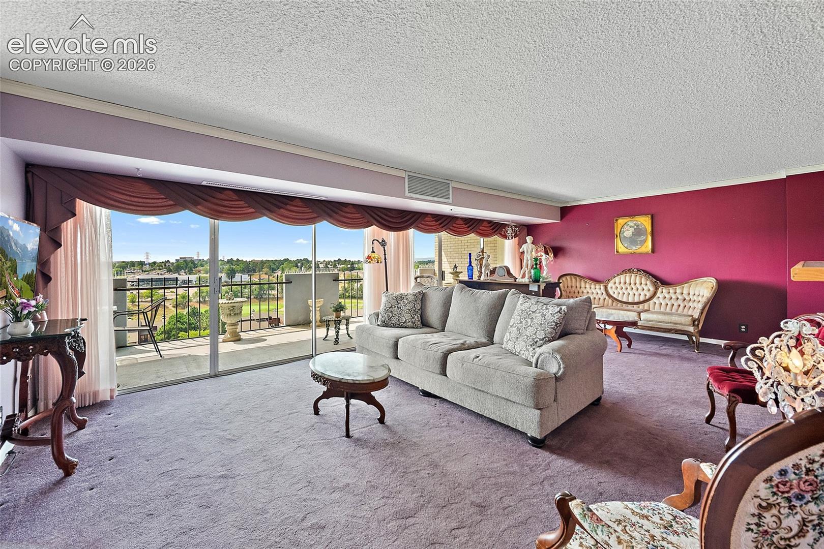 411 Lakewood Circle Unit: C1004