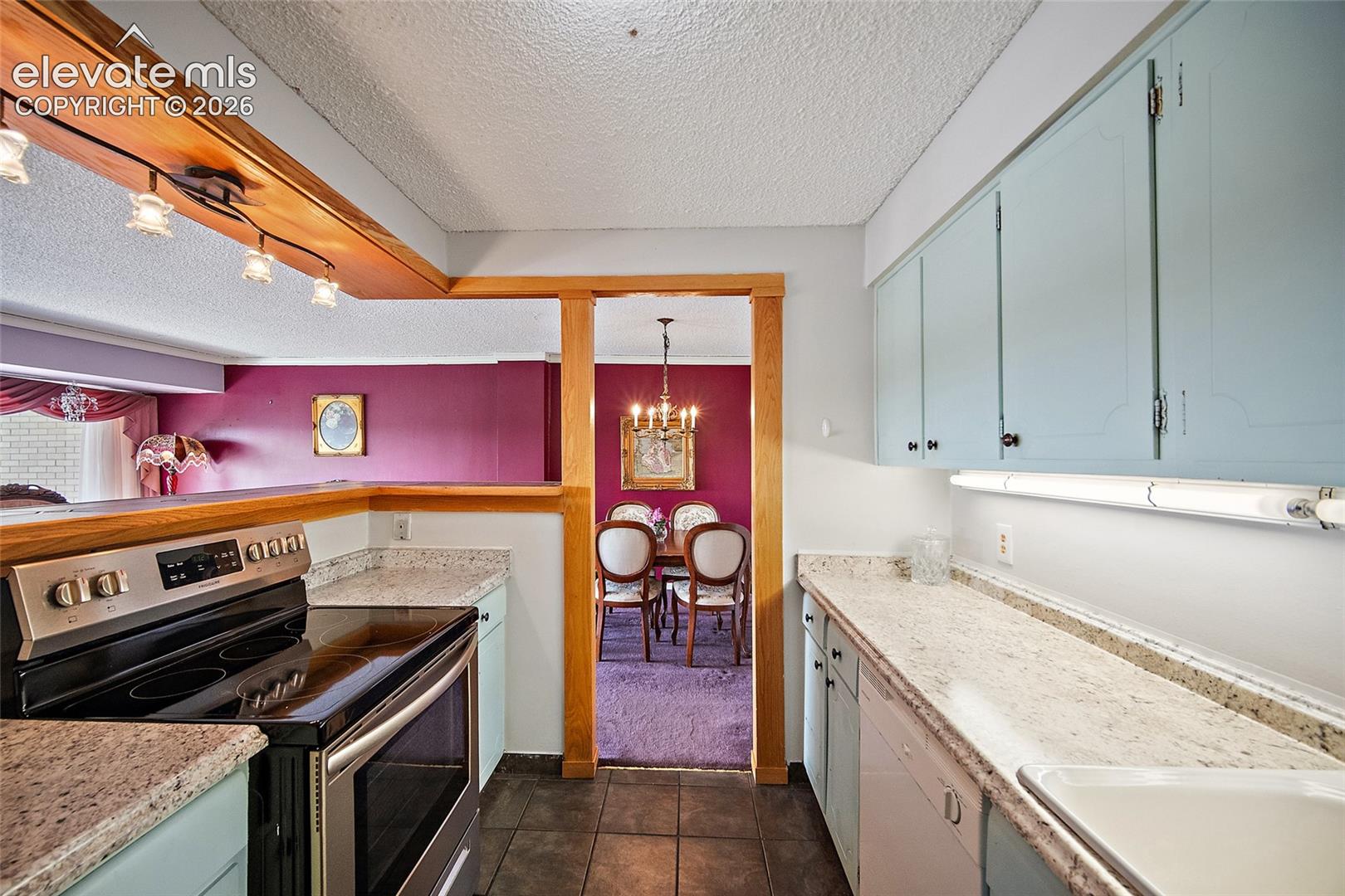 411 Lakewood Circle Unit: C1004