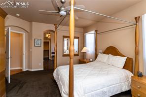 1077 W Glengary Place