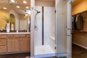 1077 W Glengary Place