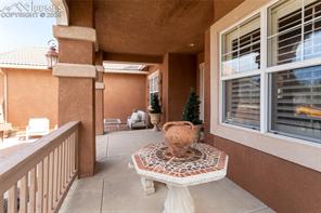 1077 W Glengary Place