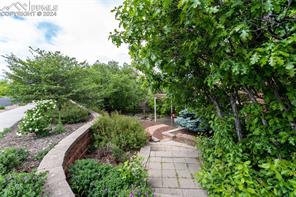 1077 W Glengary Place