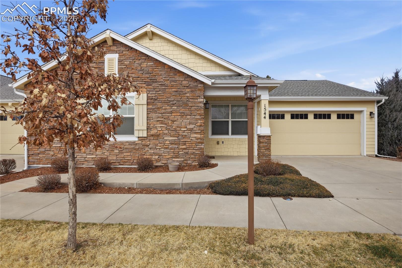 1544 Lewis Ridge View