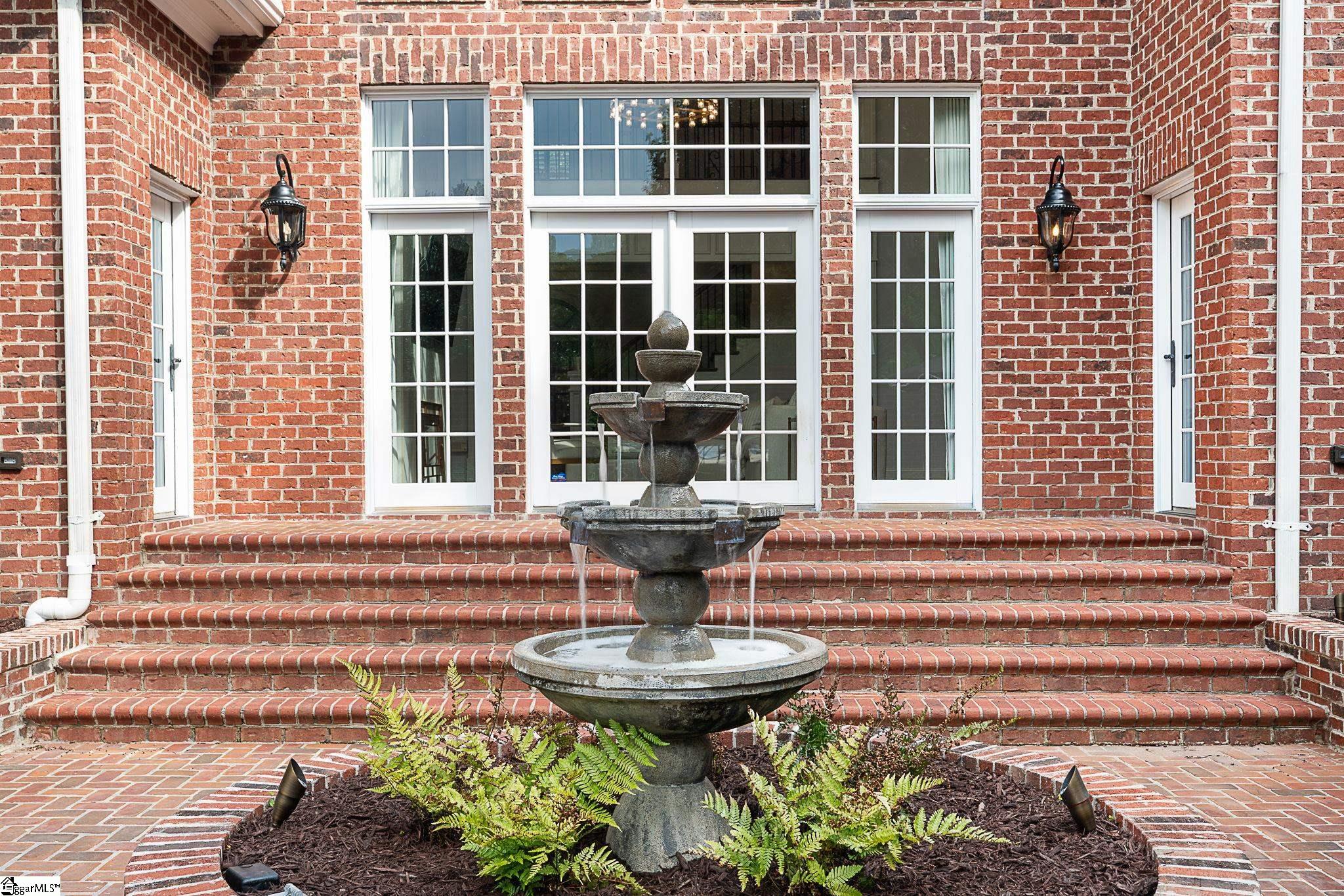 102 Tuscany Way