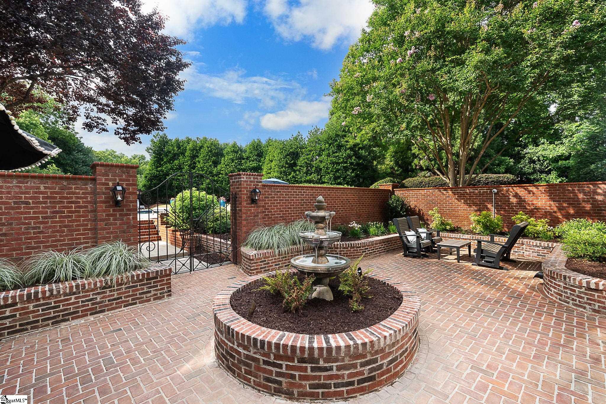 102 Tuscany Way