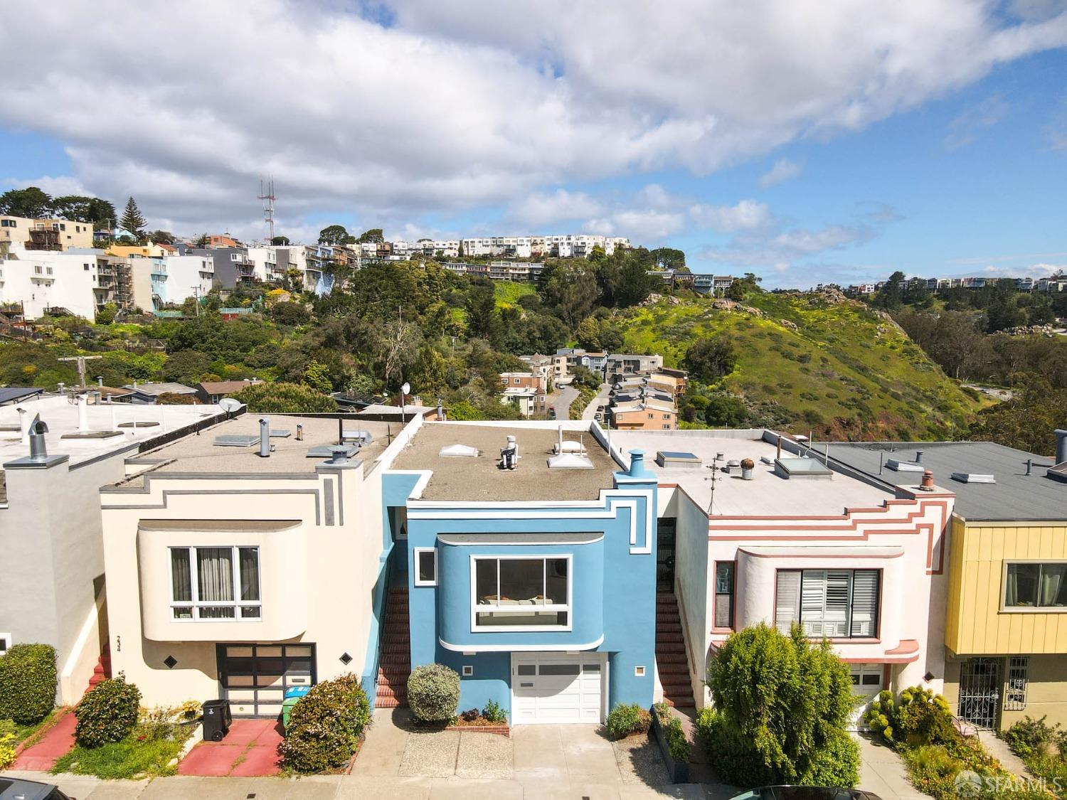 228 Stillings Avenue