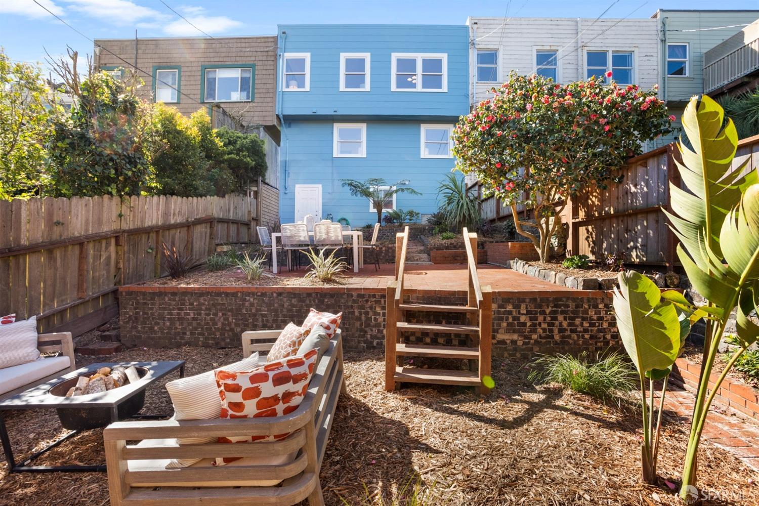 228 Stillings Avenue