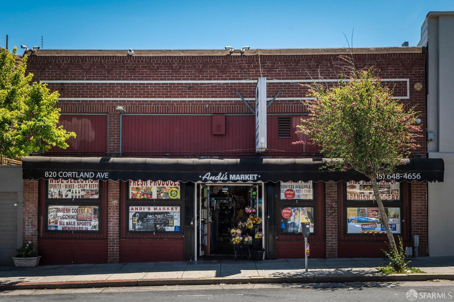 307 Banks Street
