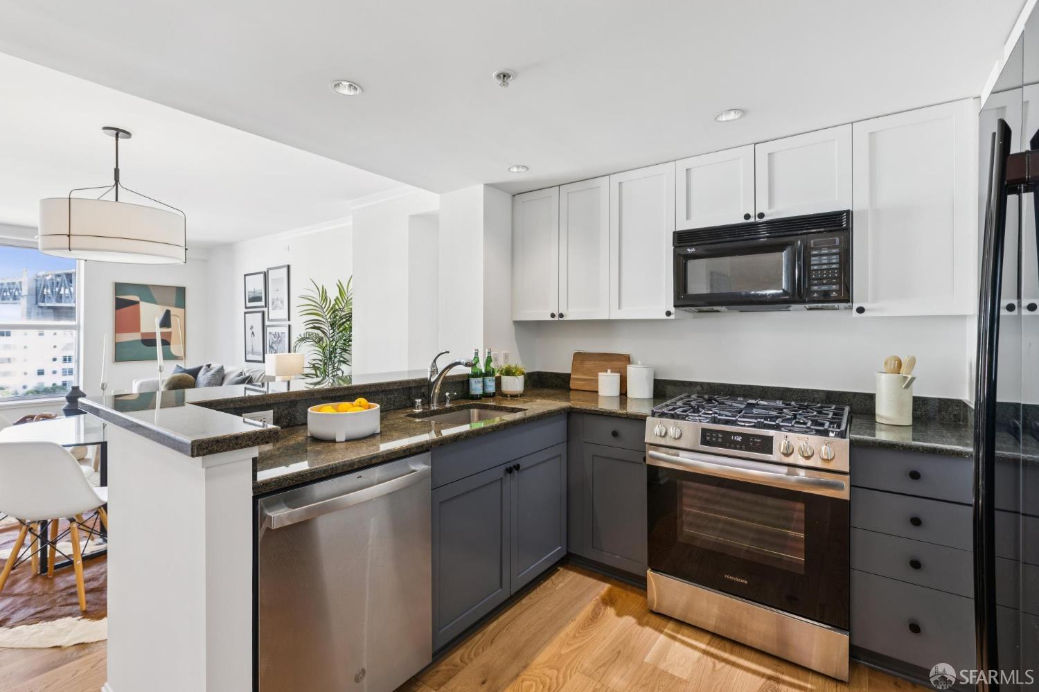 400 Beale Street # 1109