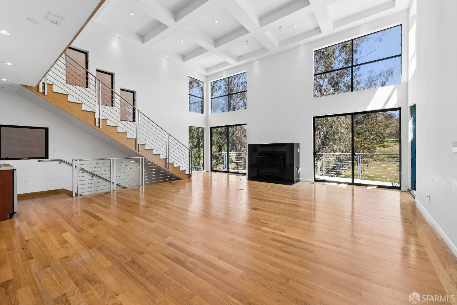 21 Castenada Avenue