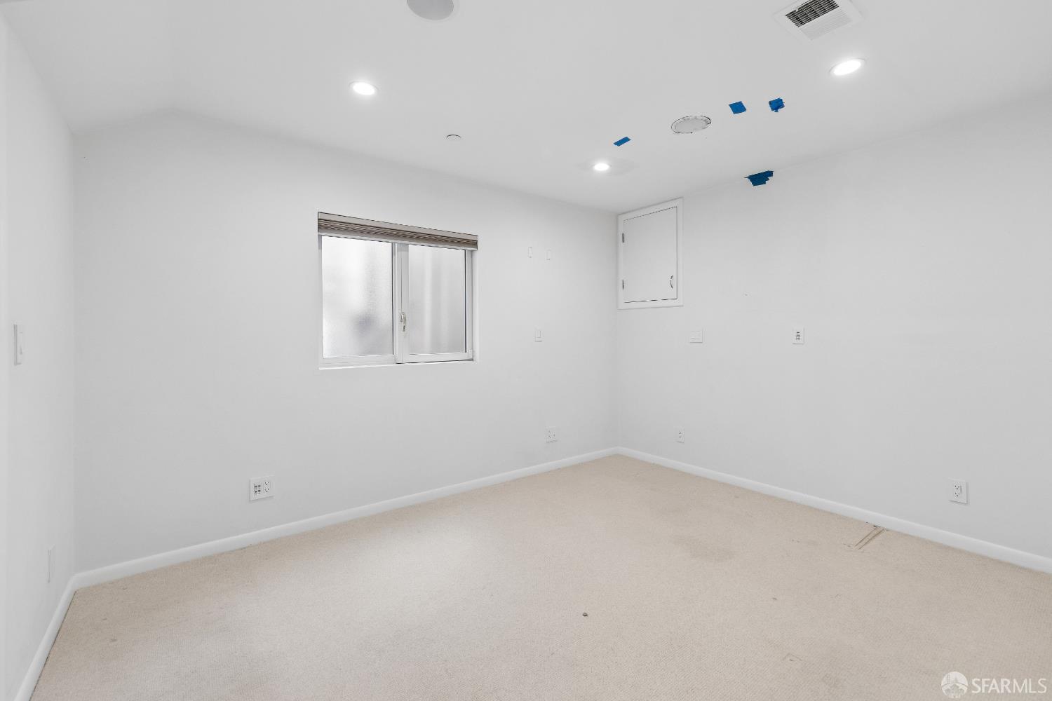21 Castenada Avenue
