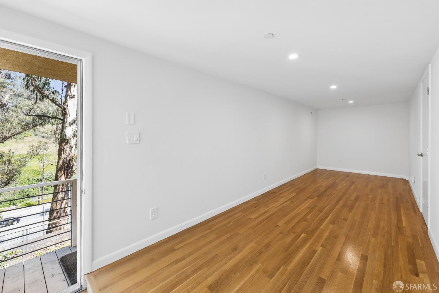 21 Castenada Avenue