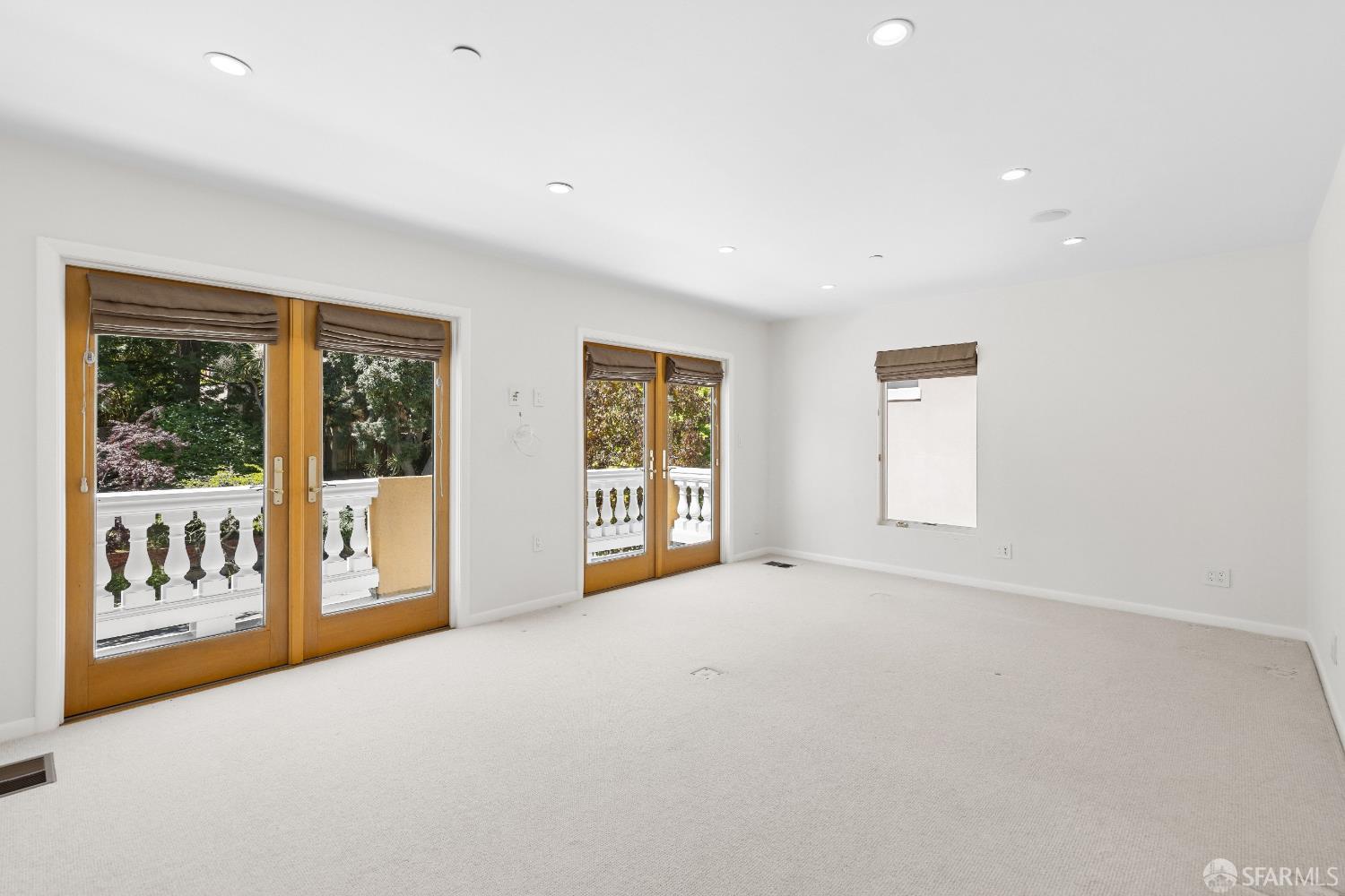 21 Castenada Avenue