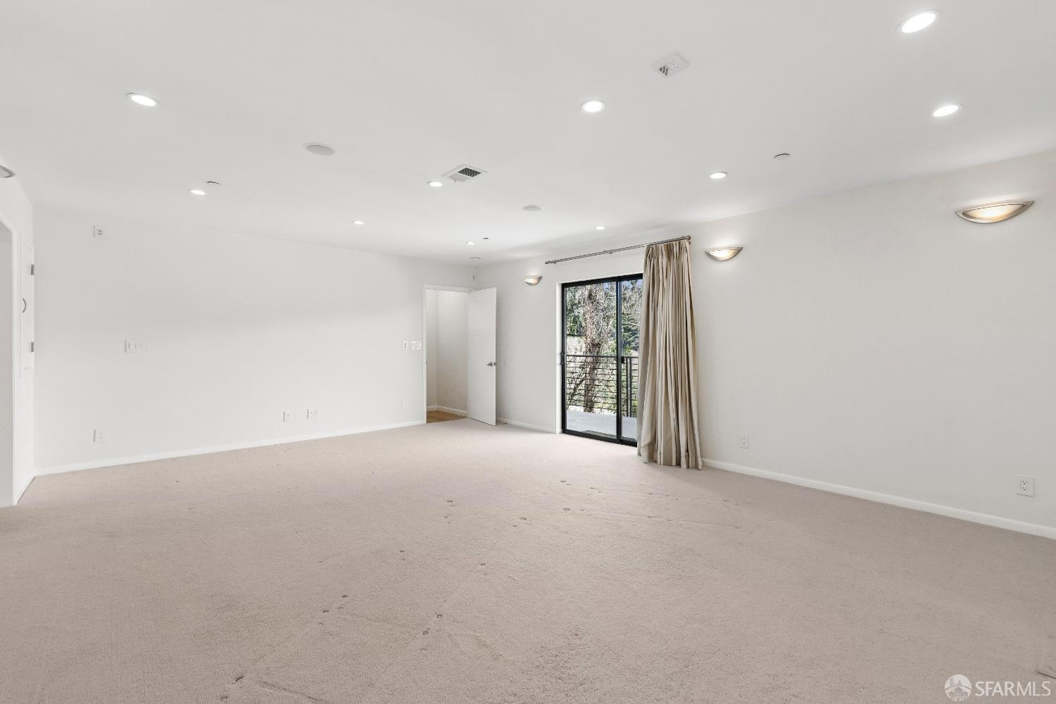 21 Castenada Avenue
