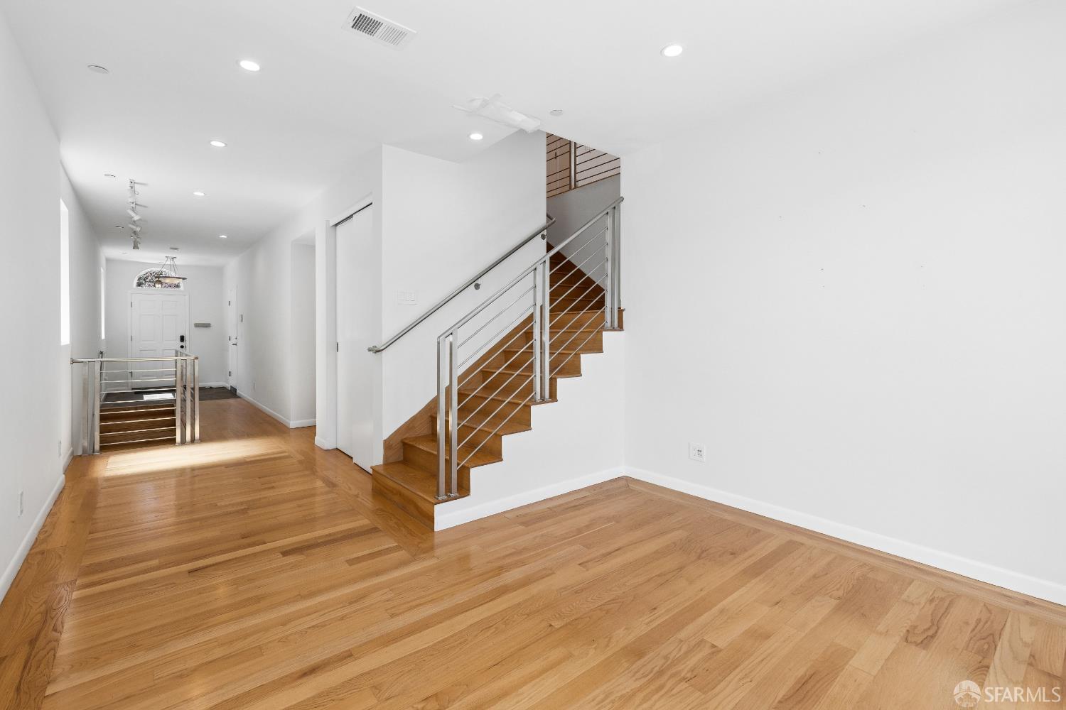 21 Castenada Avenue