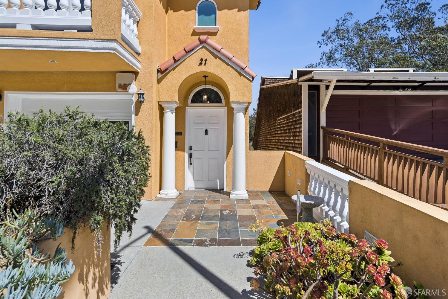 21 Castenada Avenue