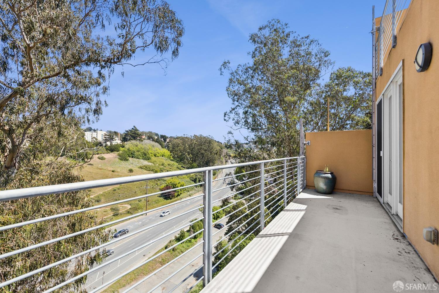 21 Castenada Avenue