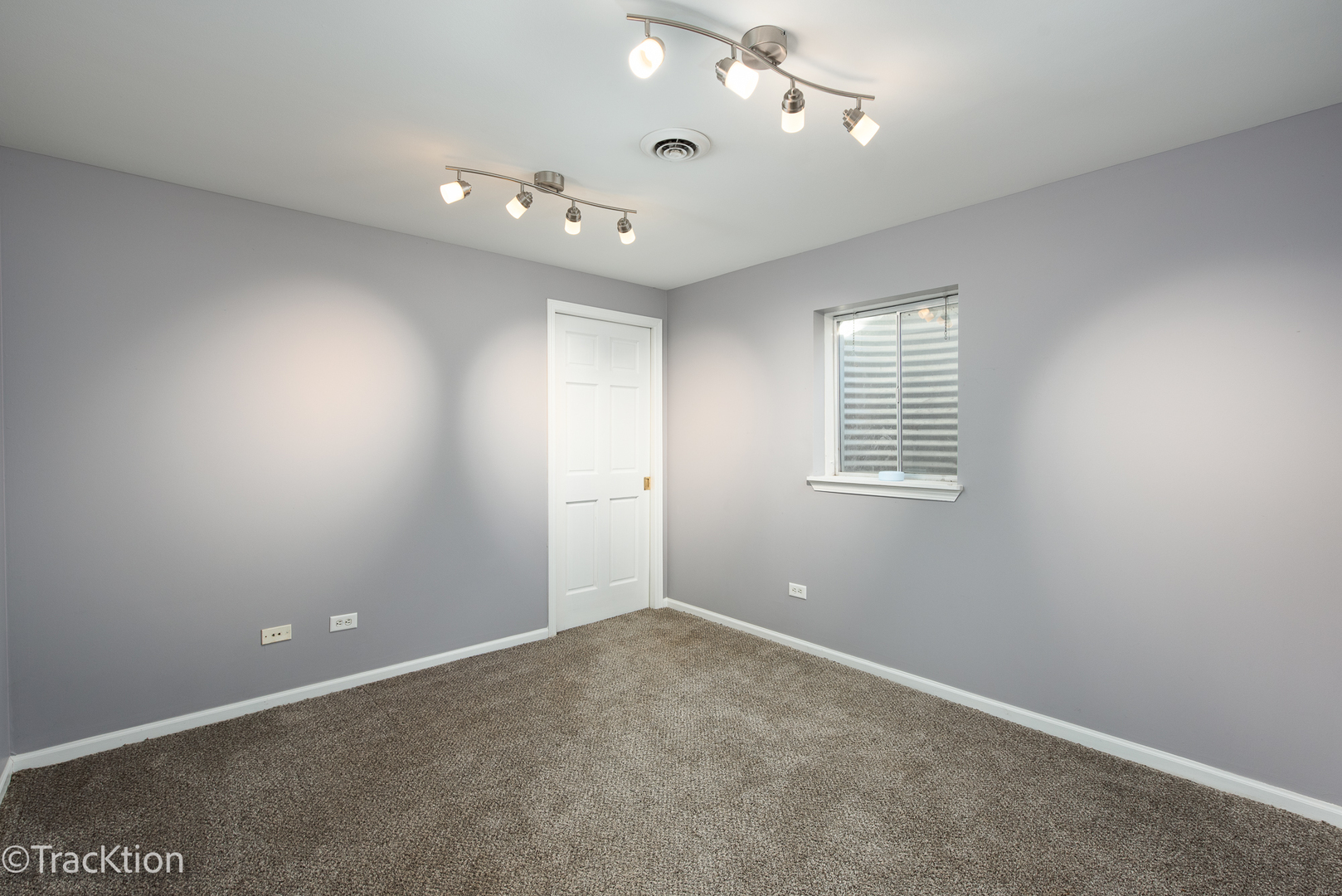 2004 Chestnut Grove Drive