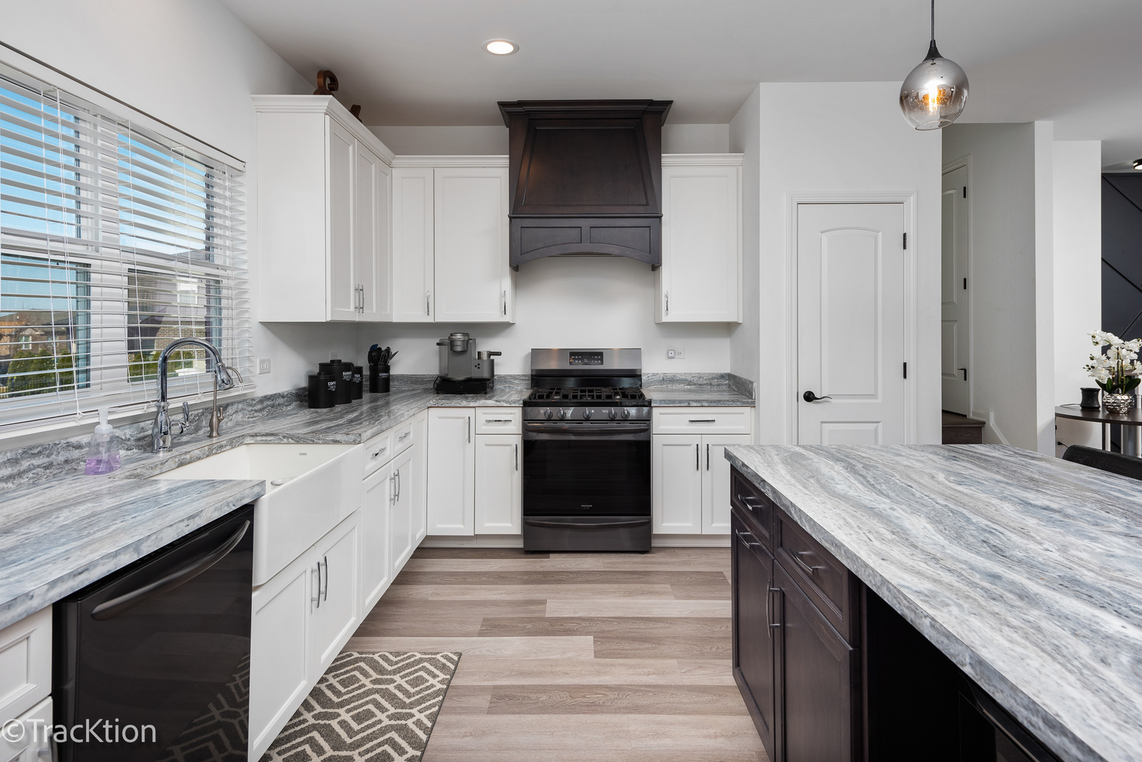 16208 W Palomino Path