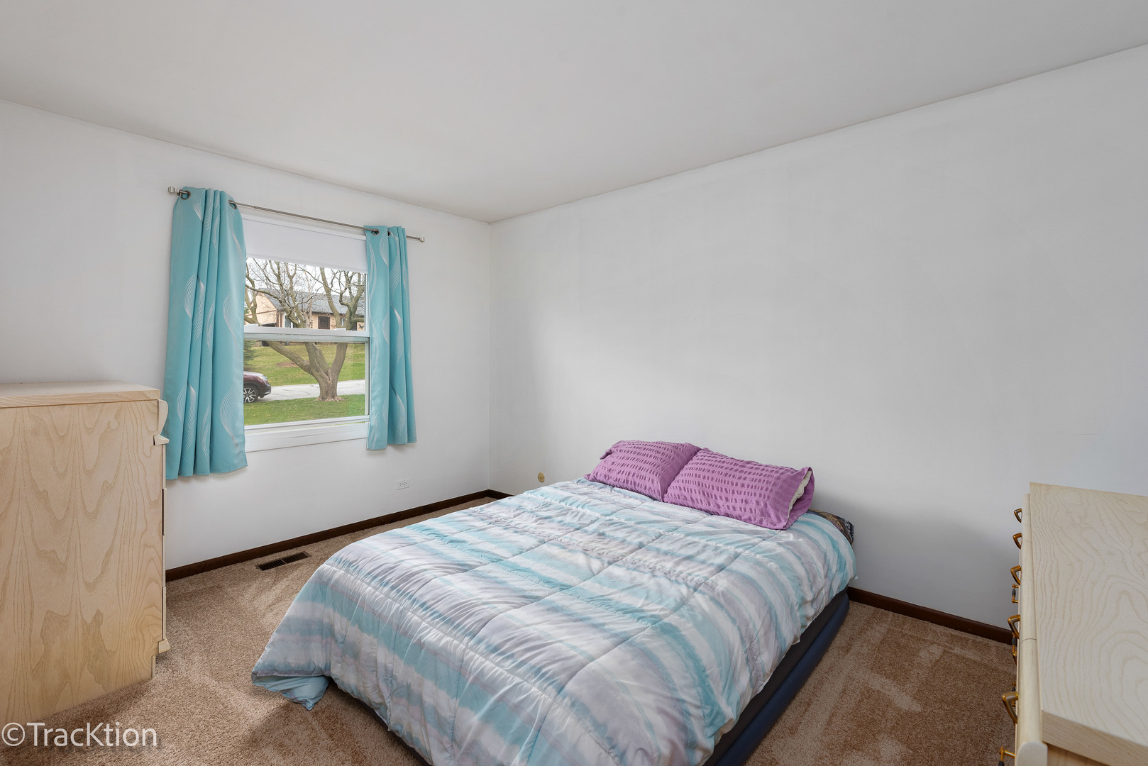 7661 Woodview Drive