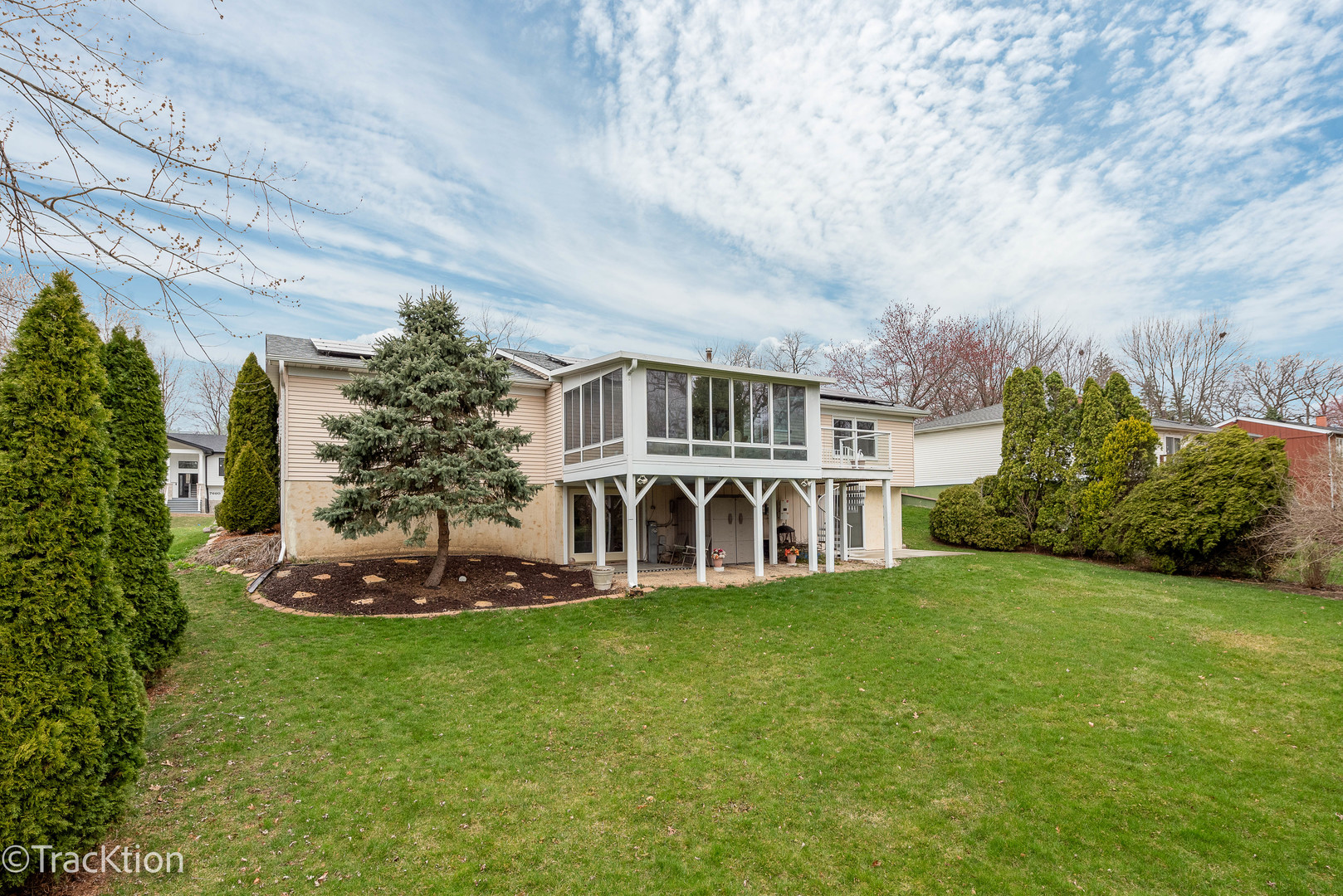 7661 Woodview Drive