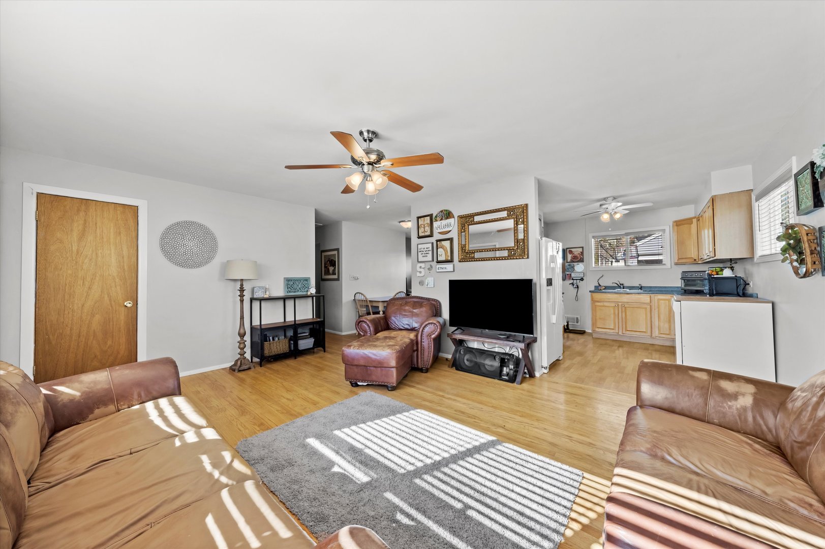4616 Main Street