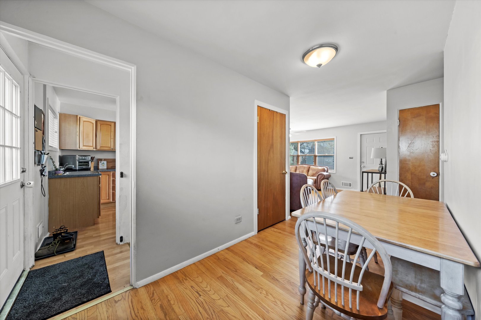 4616 Main Street