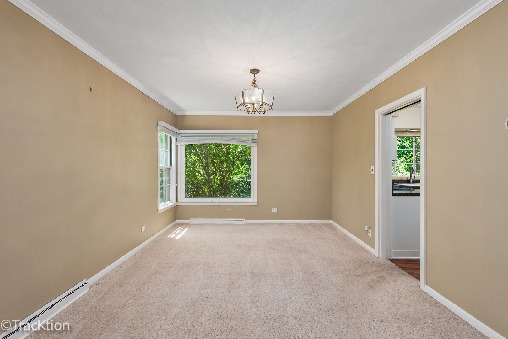 5532 Main Street
