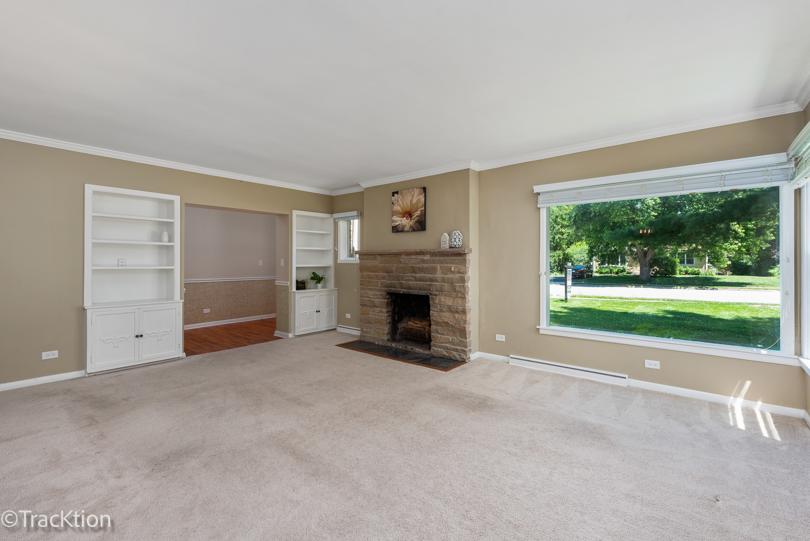 5532 Main Street