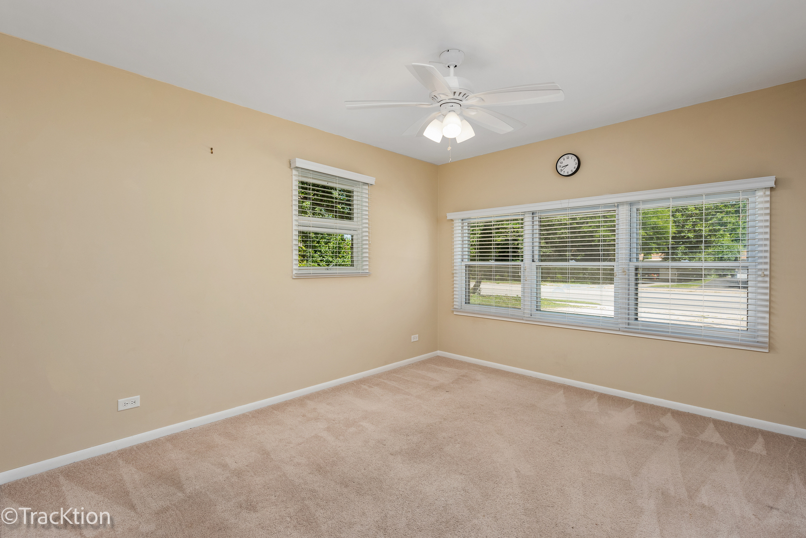 5532 Main Street