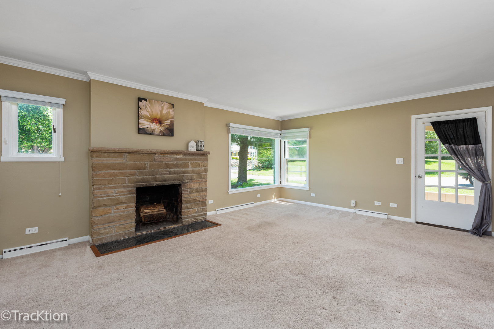5532 Main Street