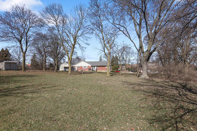 22W421 Army Trail Road