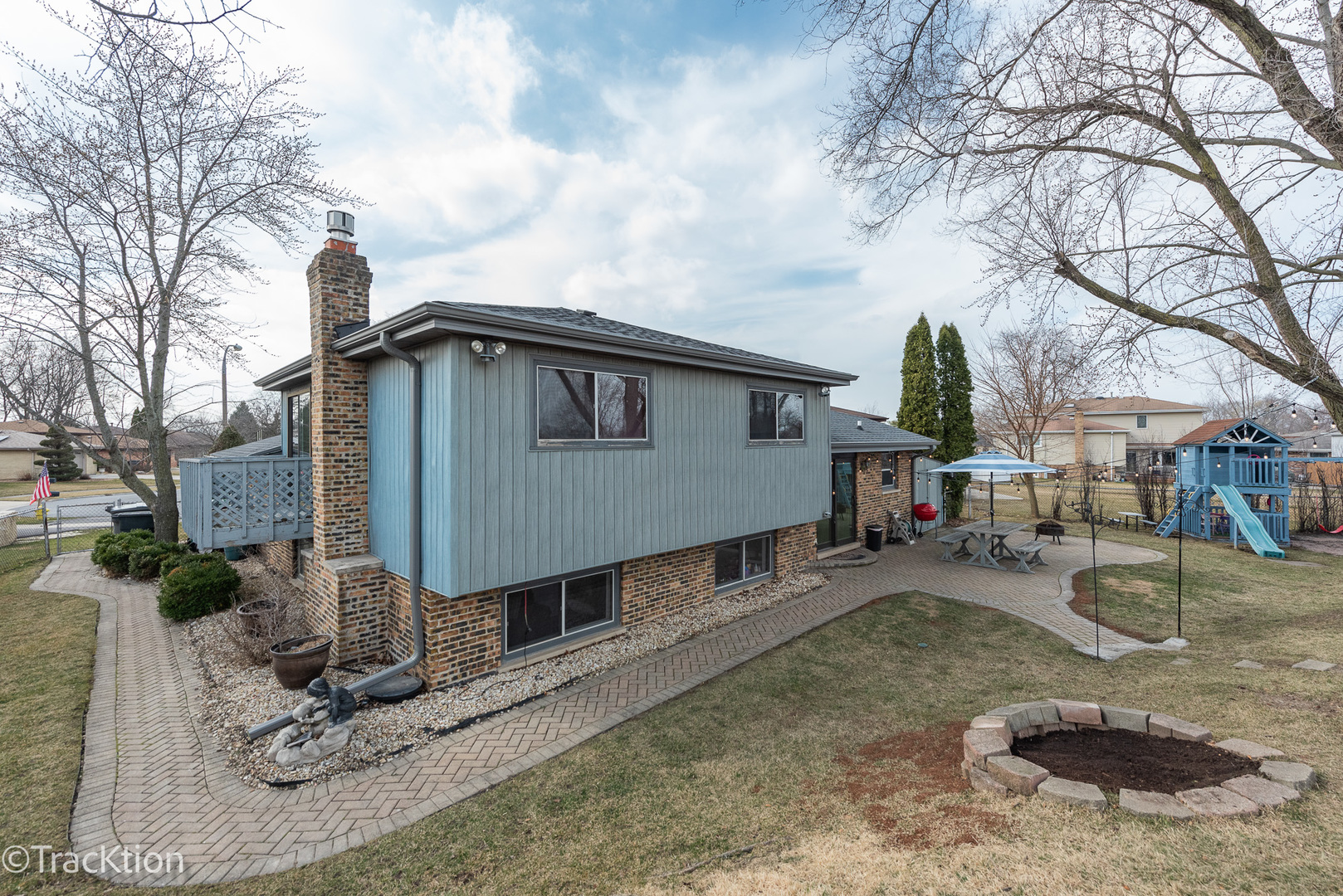 8916 Beacon Court