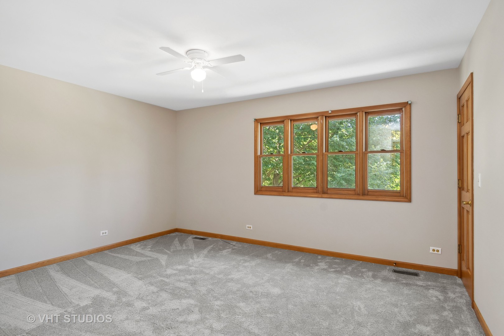 2404 Nottingham Lane