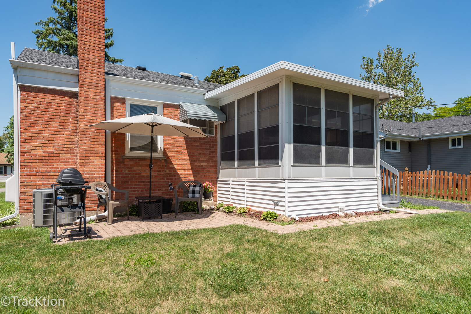 225 W TAYLOR Road
