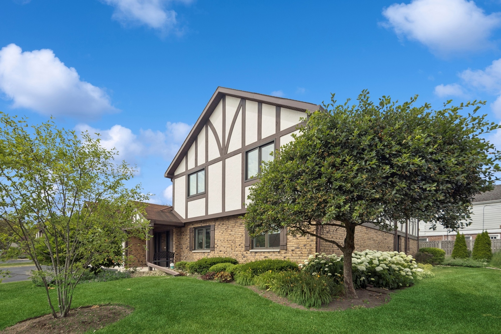 524 Banyon Lane Unit: B