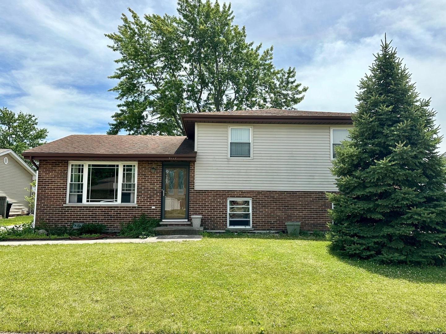 9117 W 169th Place W
