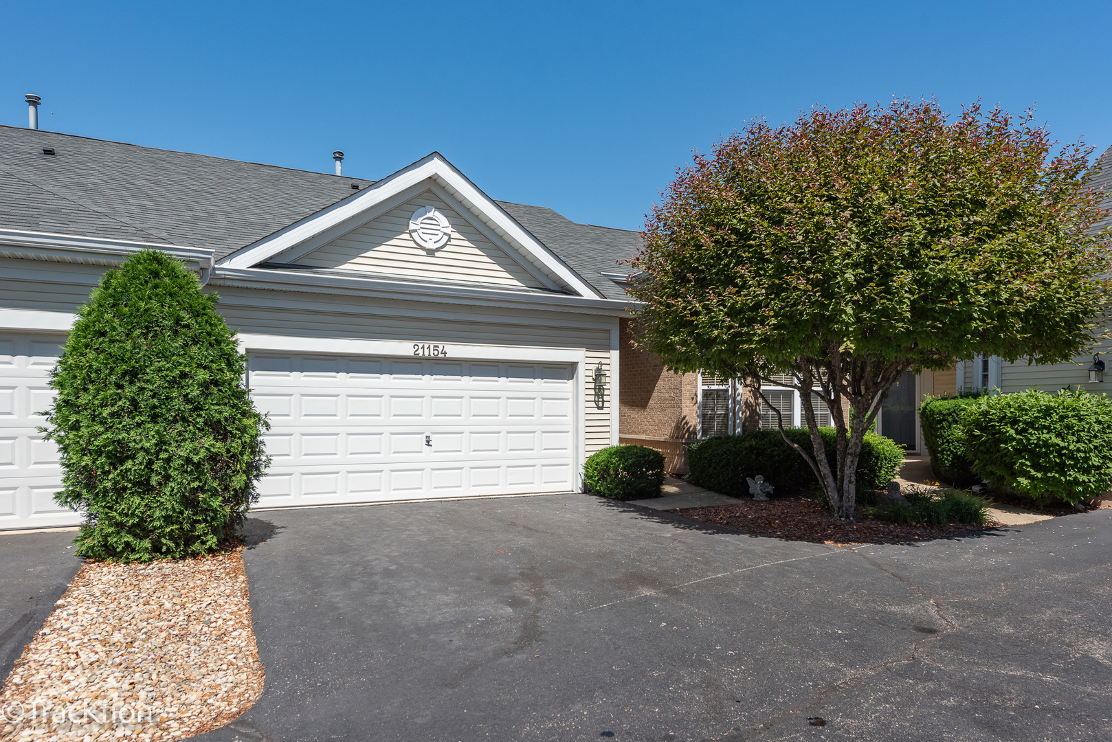 21154 W Cypress Lane