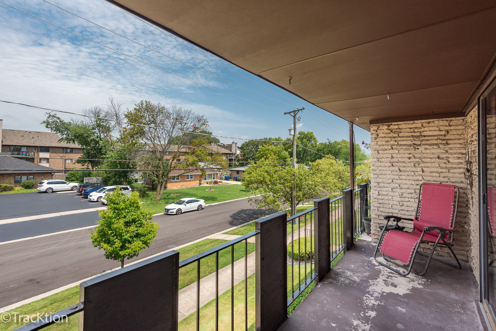 9105 S Roberts Road Unit: 1D