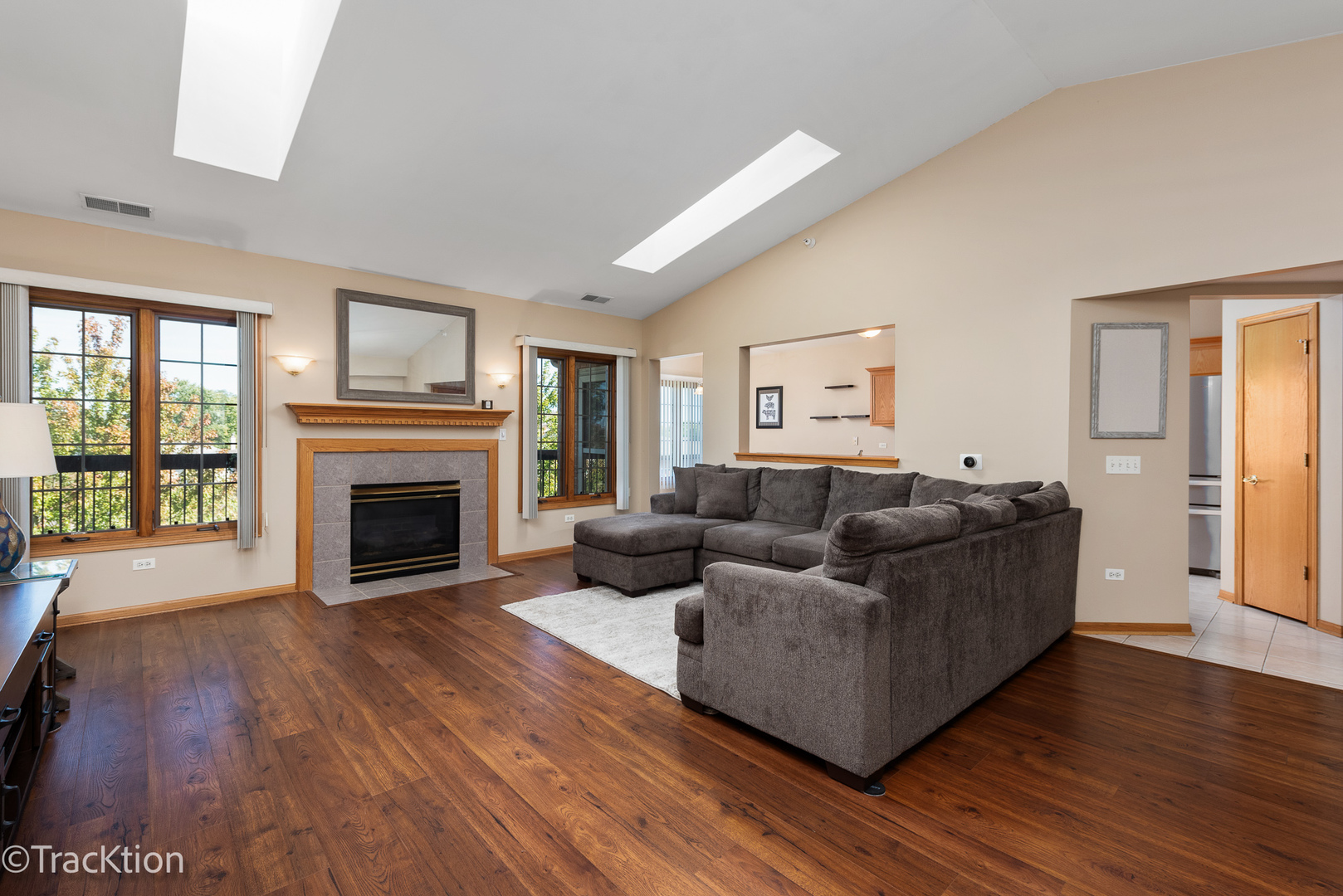 6749 S Pointe Drive Unit: 3B